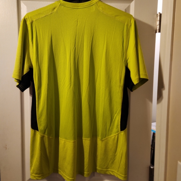 Nike Mens DRI FIT Neon Yellow Short sleeve t-shirt - Picture 3 of 3